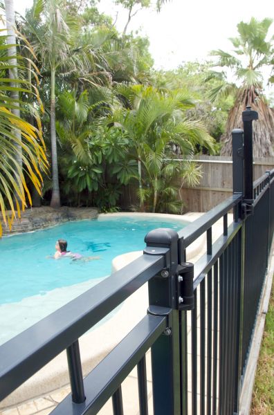 Pool Safety Fencing